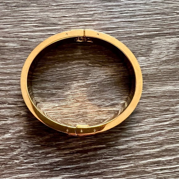 Michael Kors Gold tone and Tortoise bracelet - Picture 4 of 6